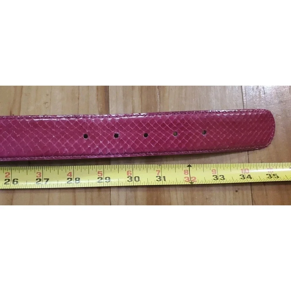 Vintage Magid Genuine‎ Snake Skin Belt Size M fits 27 -30 in Berry Pink Purple